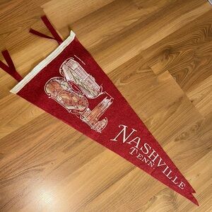 Vintage Nashville Tennessee Red Pennant